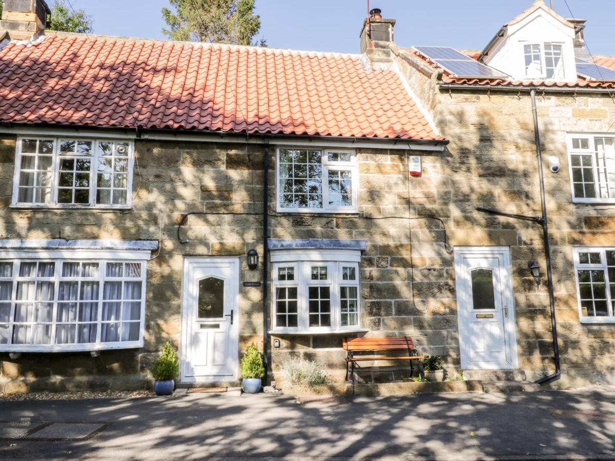 Parva Villa Middlesbrough Exterior photo